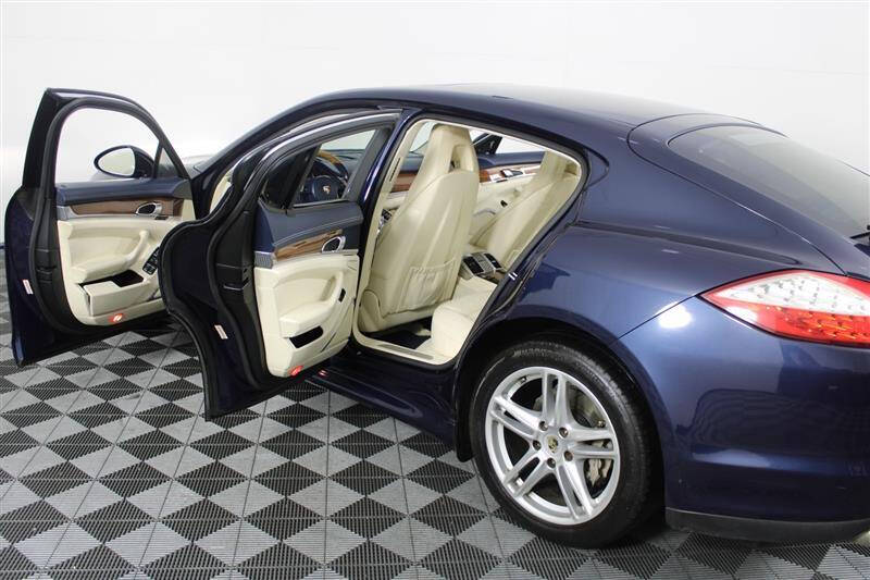 2011 Porsche Panamera