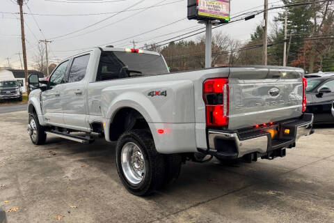 2025 Ford F-450 Super Duty Lariat