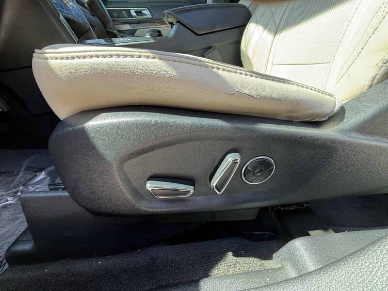 2017 Ford Explorer Platinum