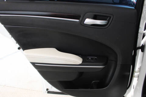2019 Chrysler 300 S