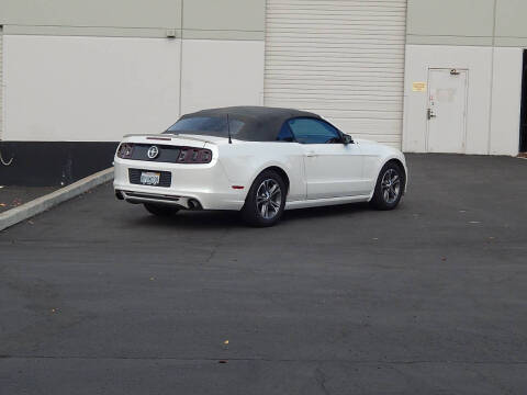 2014 Ford Mustang V6 Premium