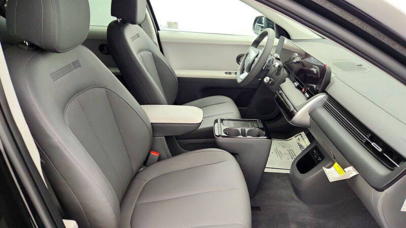 2025 Hyundai Ioniq 5 SEL