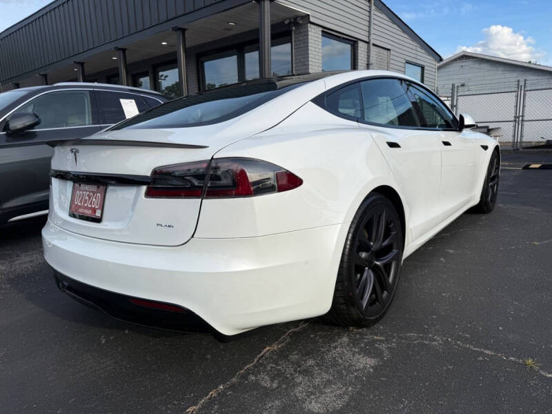 2022 Tesla Model S Plaid