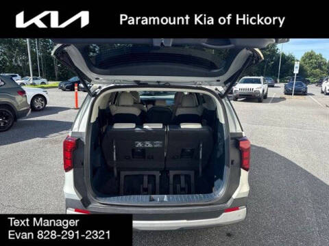 2025 Kia Carnival EX