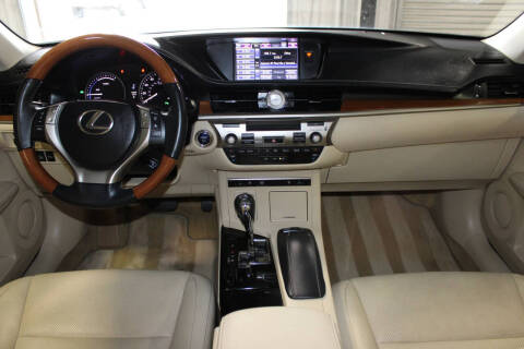 2013 Lexus ES 300h