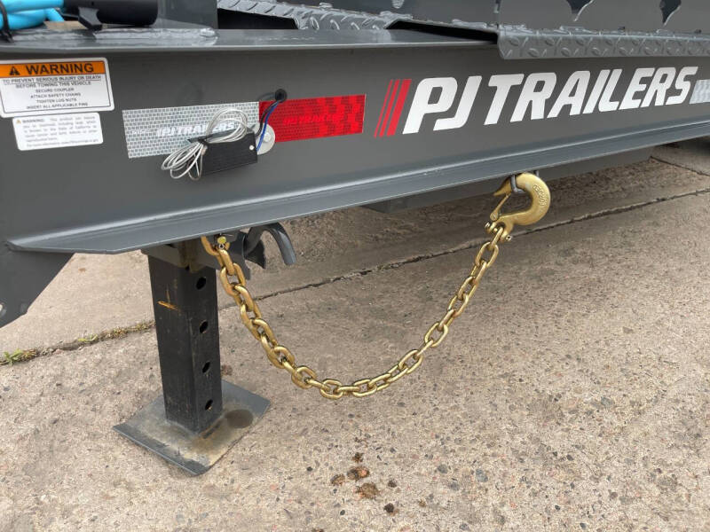 2025 PJ Trailers DL