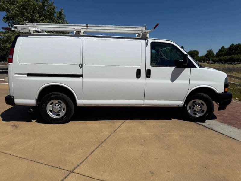 2020 Chevrolet Express 2500