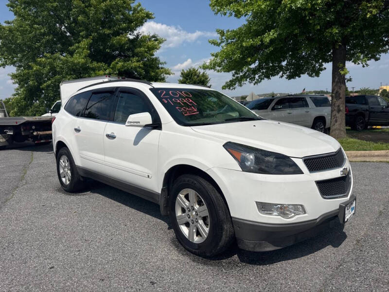 2010 Chevrolet Traverse 2LT's photo