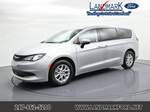 2023 Chrysler Voyager LX