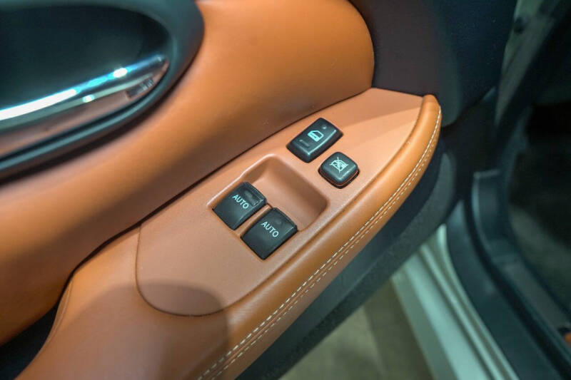 2004 Lexus SC 430