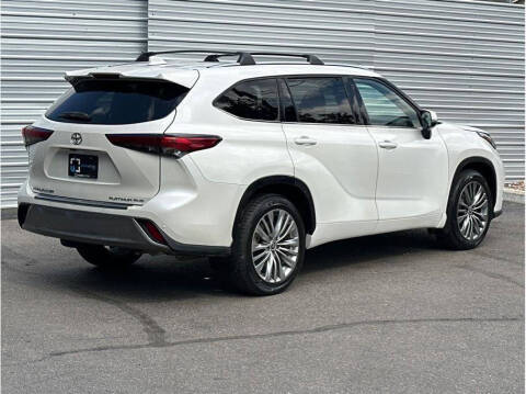 2021 Toyota Highlander Platinum