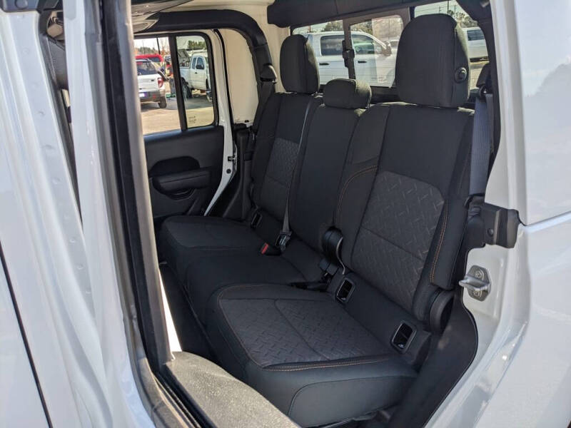 2026 Jeep Gladiator Mojave