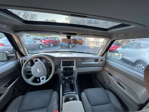 2008 Jeep Commander Sport