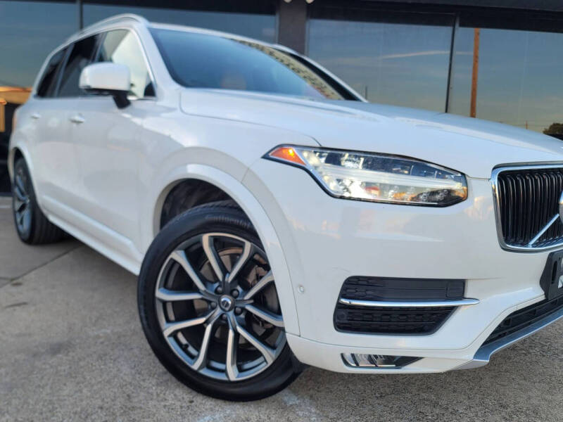 2018 Volvo XC90 T6 Momentum