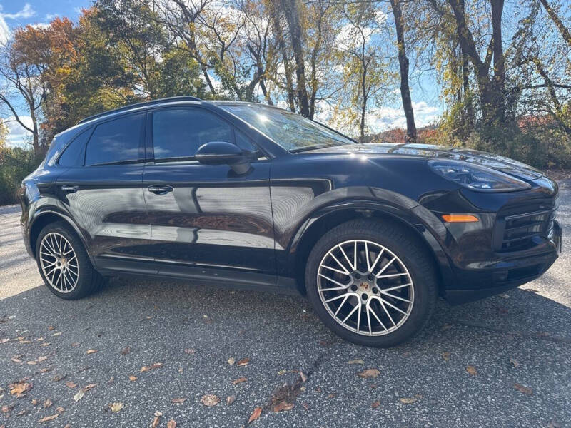 2022 Porsche Cayenne Platinum Edition