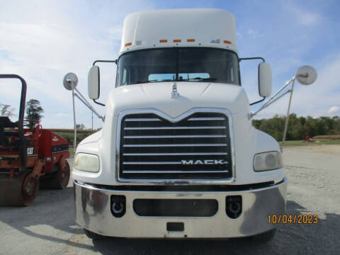 2015 Mack CXU613