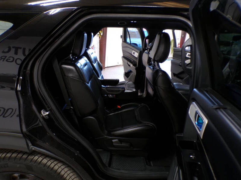 2021 Ford Explorer ST