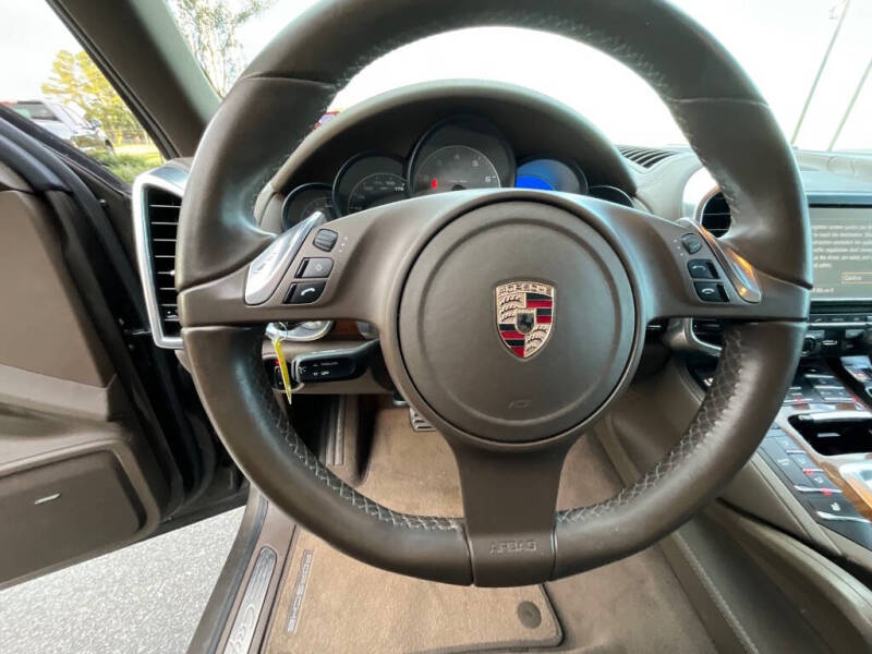 2011 Porsche Cayenne S