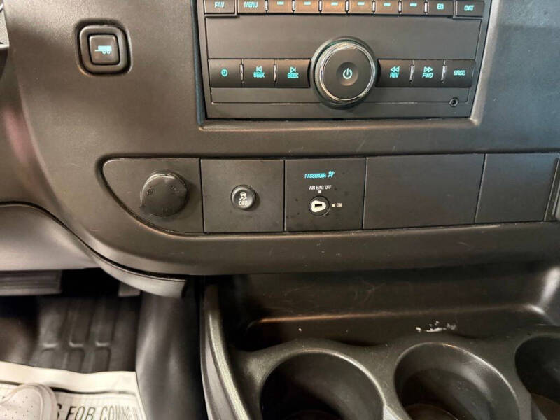 2024 GMC Savana 2500