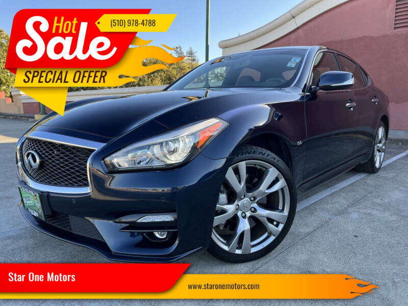 2017 INFINITI Q70