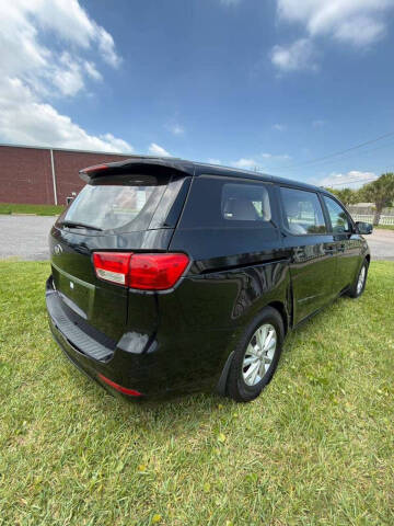 2017 Kia Sedona L