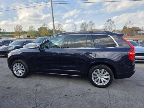 2016 Volvo XC90 T6 Momentum