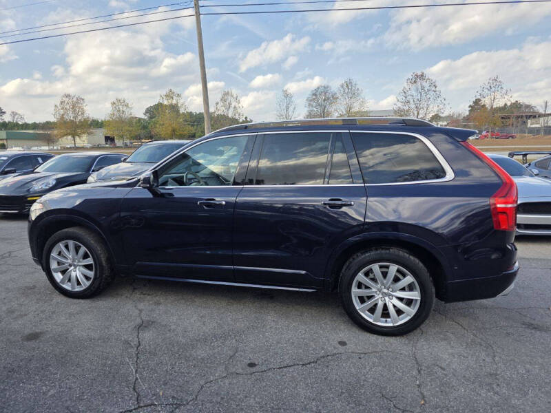 2016 Volvo XC90 T6 Momentum