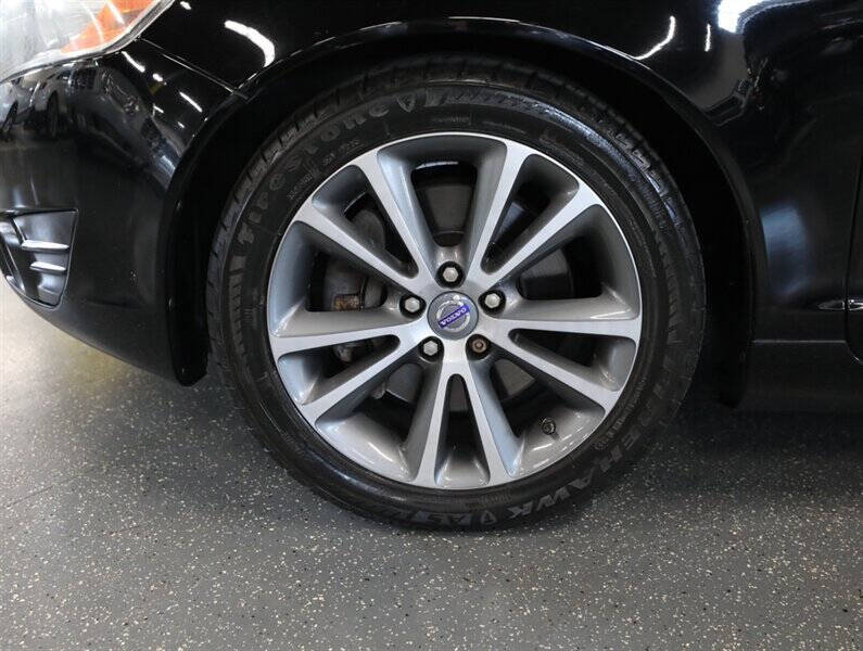 2011 Volvo C70 T5
