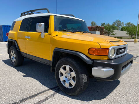 2007 Toyota FJ Cruiser for sale at CHAD AUTO SALES in Bridgeton MO