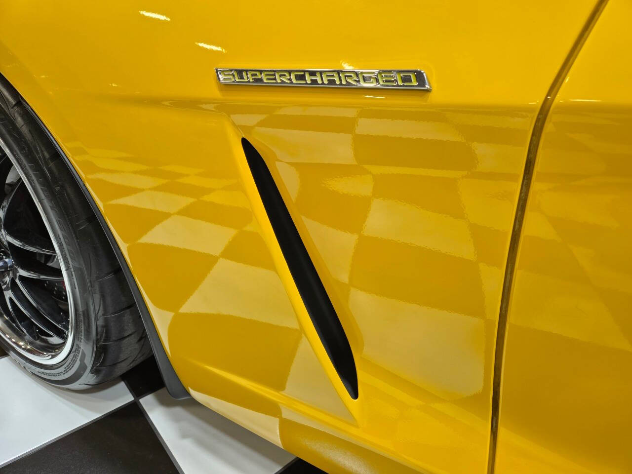 2005 Chevrolet Corvette 25