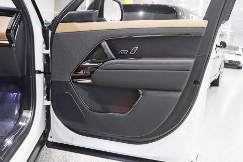 2025 Land Rover Range Rover Sport P460e Dynamic SE