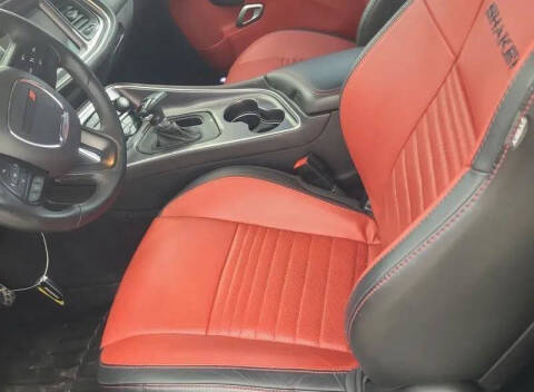 2016 Dodge Challenger 392 HEMI Scat Pack Shaker