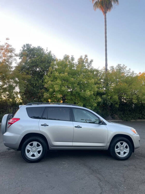 2009 Toyota RAV4 null photo 6