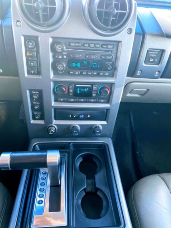 2003 HUMMER H2 Lux Series