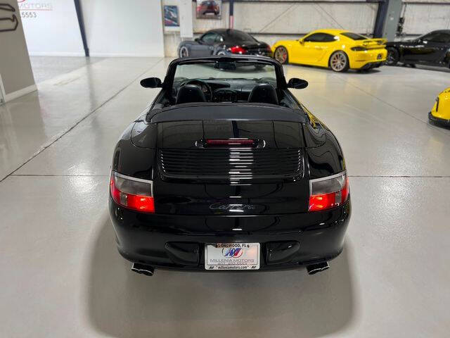 2004 Porsche 911 Carrera