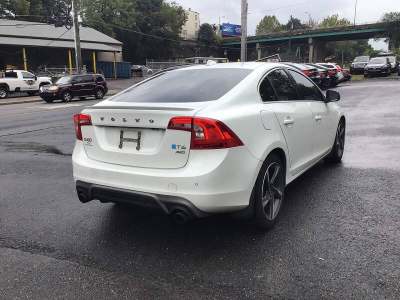 2015 Volvo S60 T6 R-Design Platinum