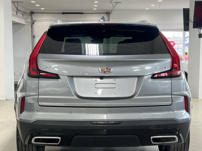 2024 Cadillac XT4 Premium Luxury photo 5