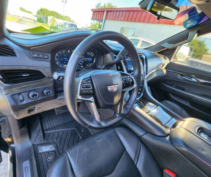2017 Cadillac Escalade ESV Platinum