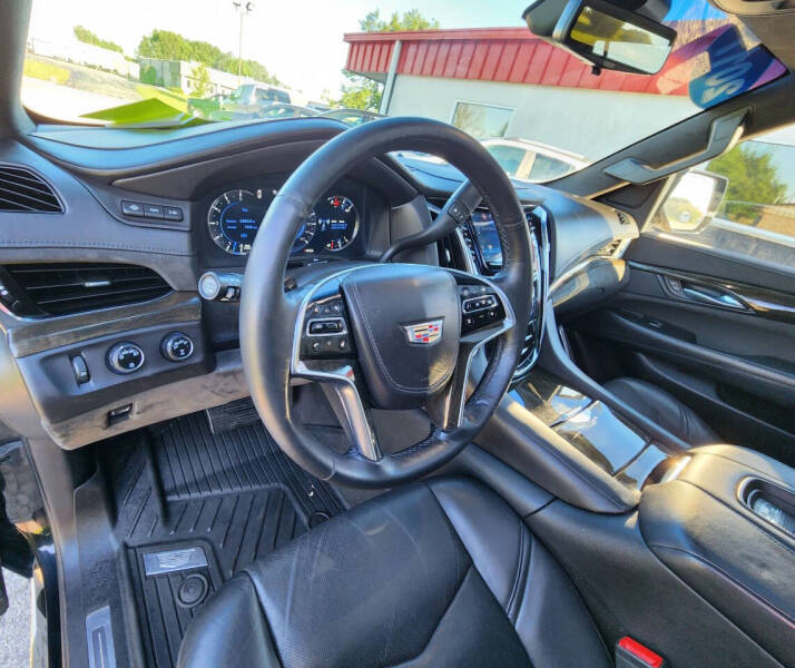 2017 Cadillac Escalade ESV Platinum