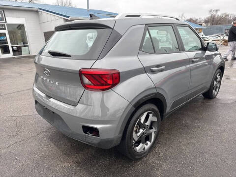 2021 Hyundai Venue SEL