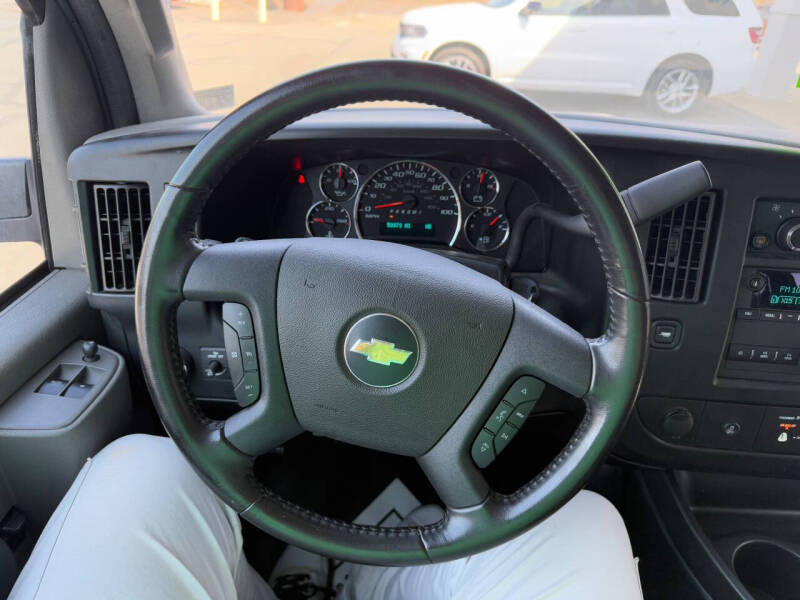 2022 Chevrolet Express 3500