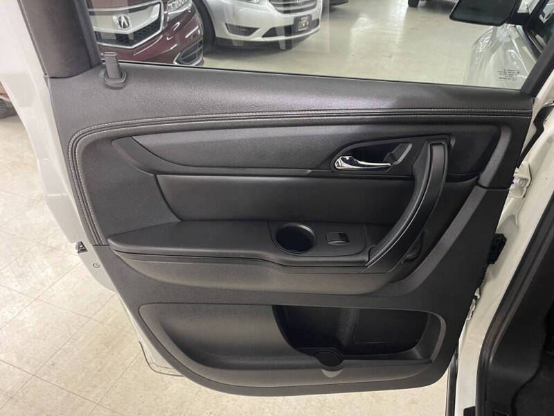 2015 GMC Acadia SLE-2