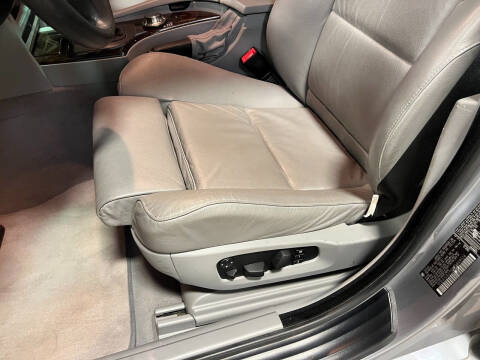 2004 BMW 5 Series 525i