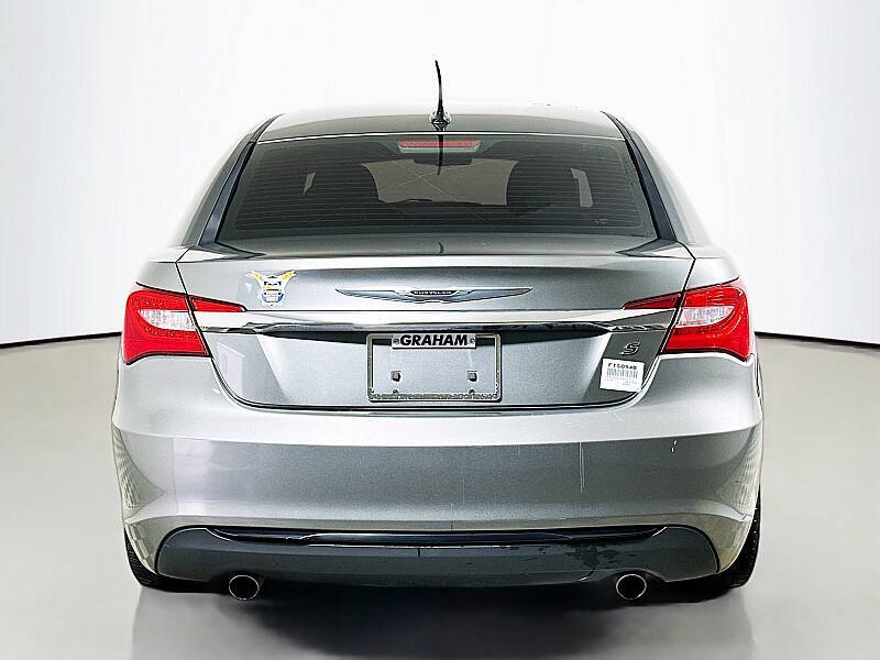 2012 Chrysler 200 S
