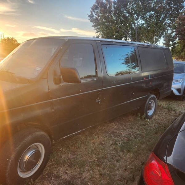 2000 Ford E-350 XL SD