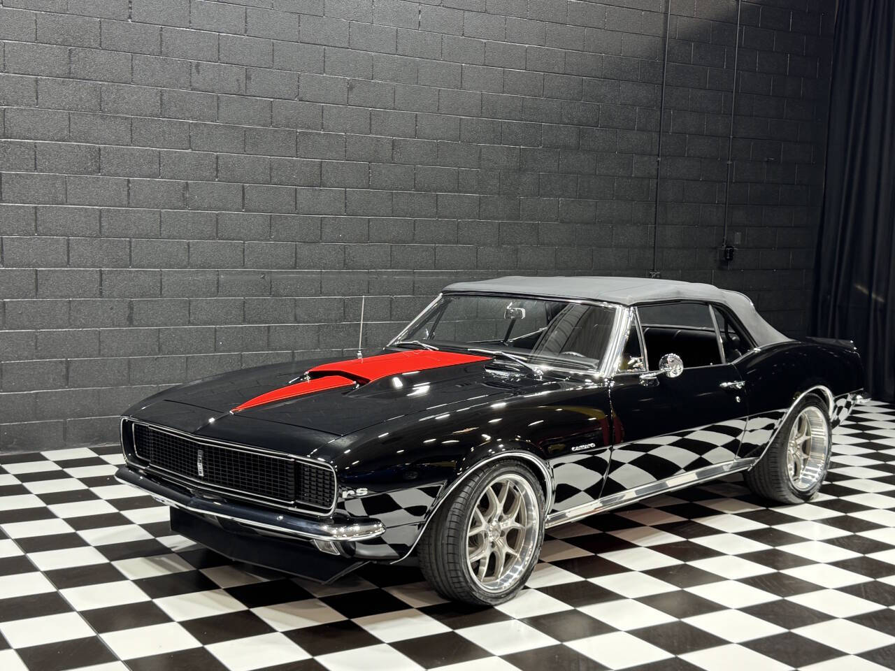 1967 Chevrolet Camaro 2