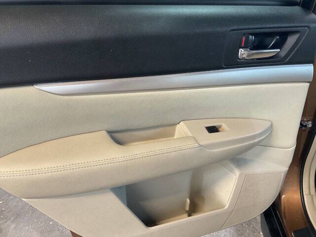 2012 Subaru Outback 2.5i Premium