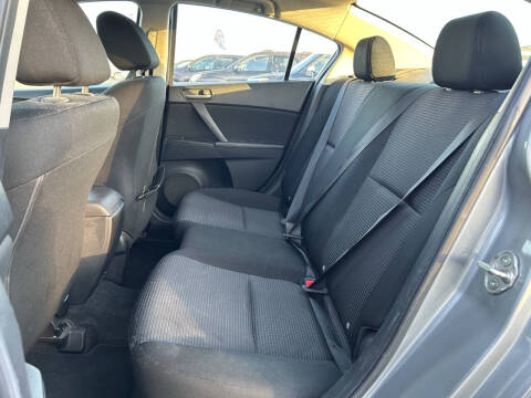 2013 Mazda MAZDA3 i Sport