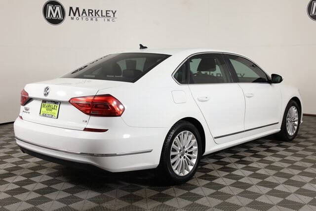 2016 Volkswagen Passat