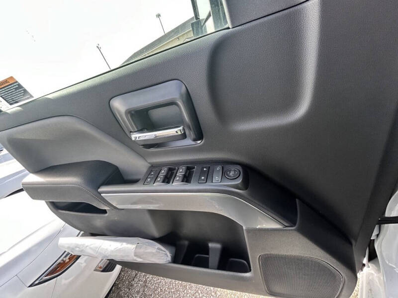 2024 Chevrolet Silverado 5500HD